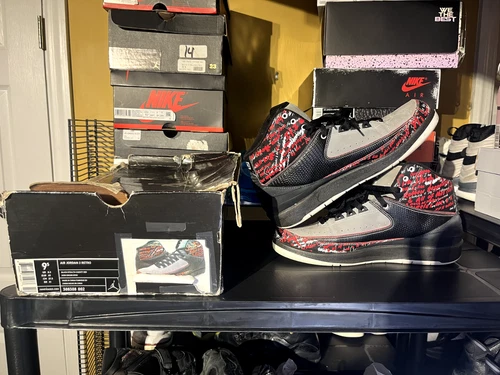 Air Jordan 2 Retro Eminem - Size 9.5