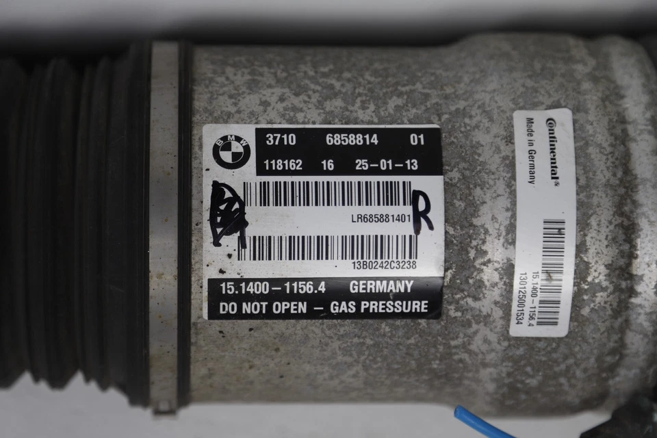 Conjunto de apoio de suspensão traseiro direito BMW 750LI F02 LCI 2013-2015 6858814 fabricante de equipamento original - Imagem 2 de 4