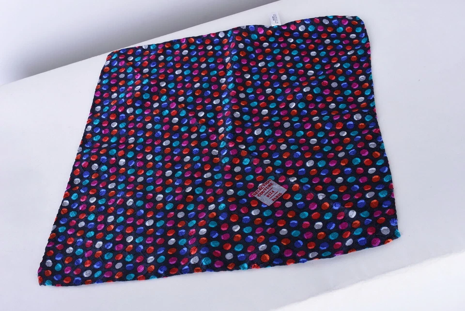 Bufanda de seda clásica Givenchy para dama Foto 3 de 3