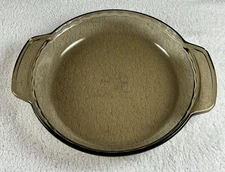 L'Ovenware Deep Glass Pie Plate 9" 1Qt.  Smoke Brown Scalloped Rim #1075 EUC