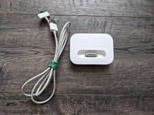 Genuine Apple Universal iPod Dock A1153 with 1x Adapter for iPod Nano 4th Gen
