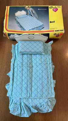 1978 Marx Sindy Bed + Bedding w/Box - Vintage