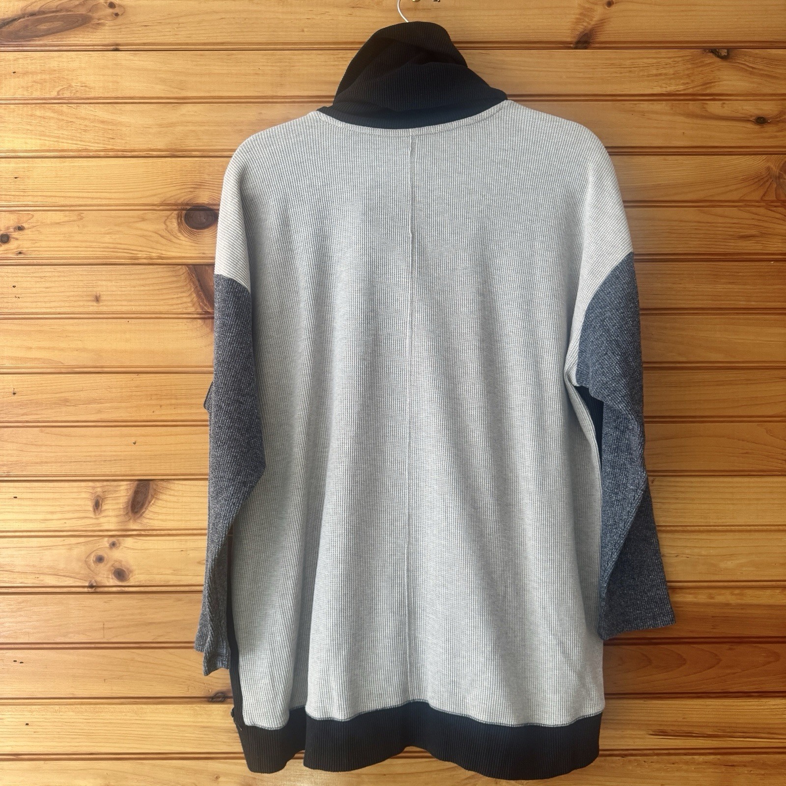 Calvin Klein Performance Plus Size 2X Colorblock … - image 4