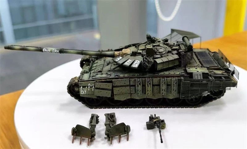 88MODEL 1/72 Russian T-72B3M T72 Tank Model Battlefield Modified Finished Model - Image 2 of 4