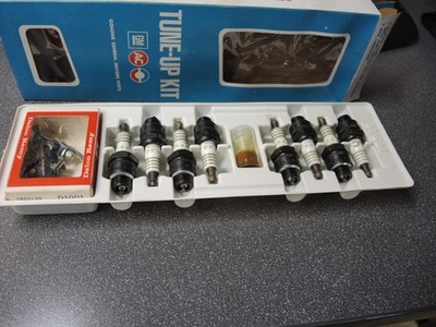 NOS Chevrolet GM Tune-Up K it R44 ACNITER Spark Plugs Points Condenser 1154004