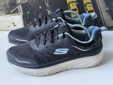 Skechers Relaxed Fit: D'Lux Walker - Czarne trampki Infinite Motion UK 7, EU 40