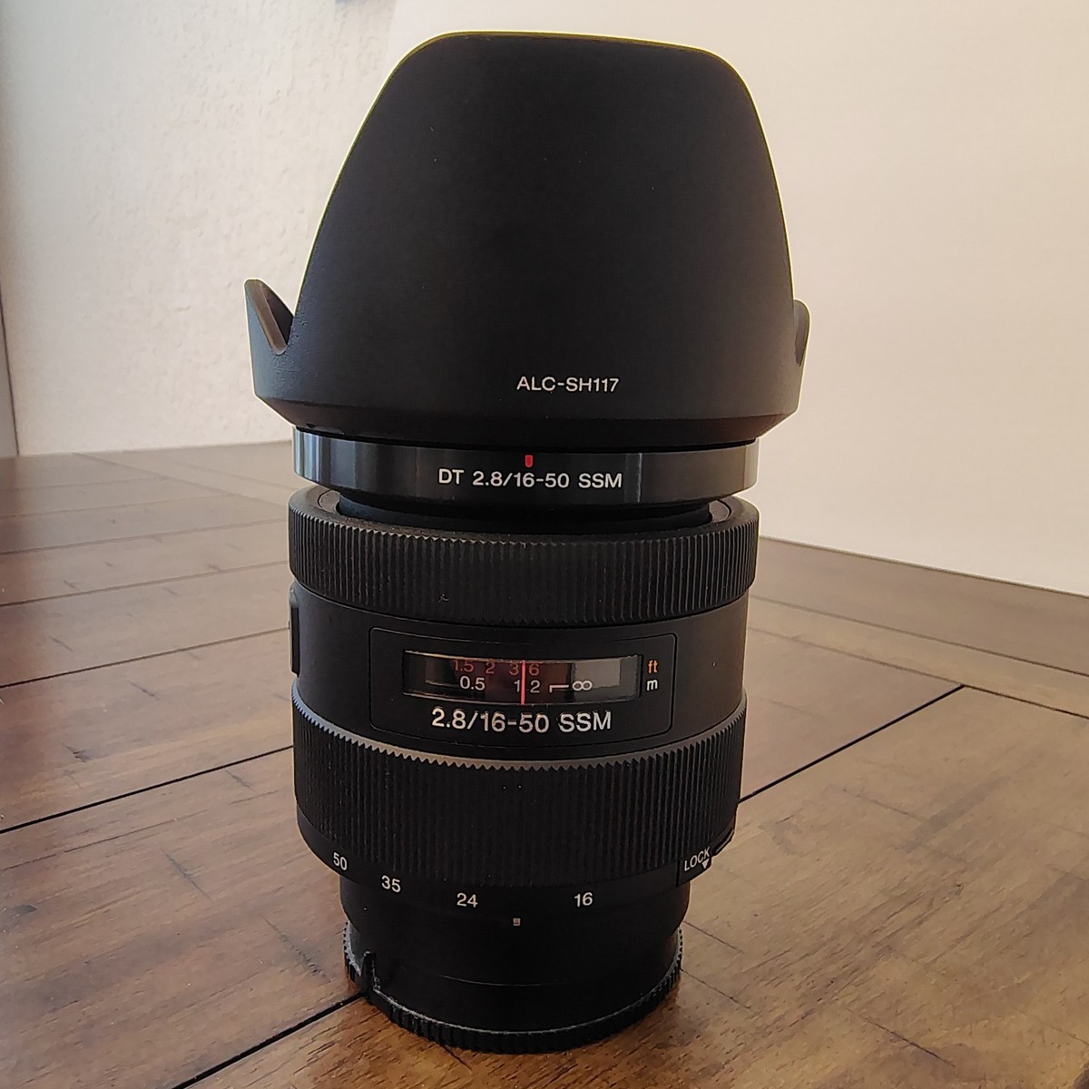 Sony DT 16-50mm f/2.8 SSM Zoom Lens SAL1650 A-Mount Auto Manual