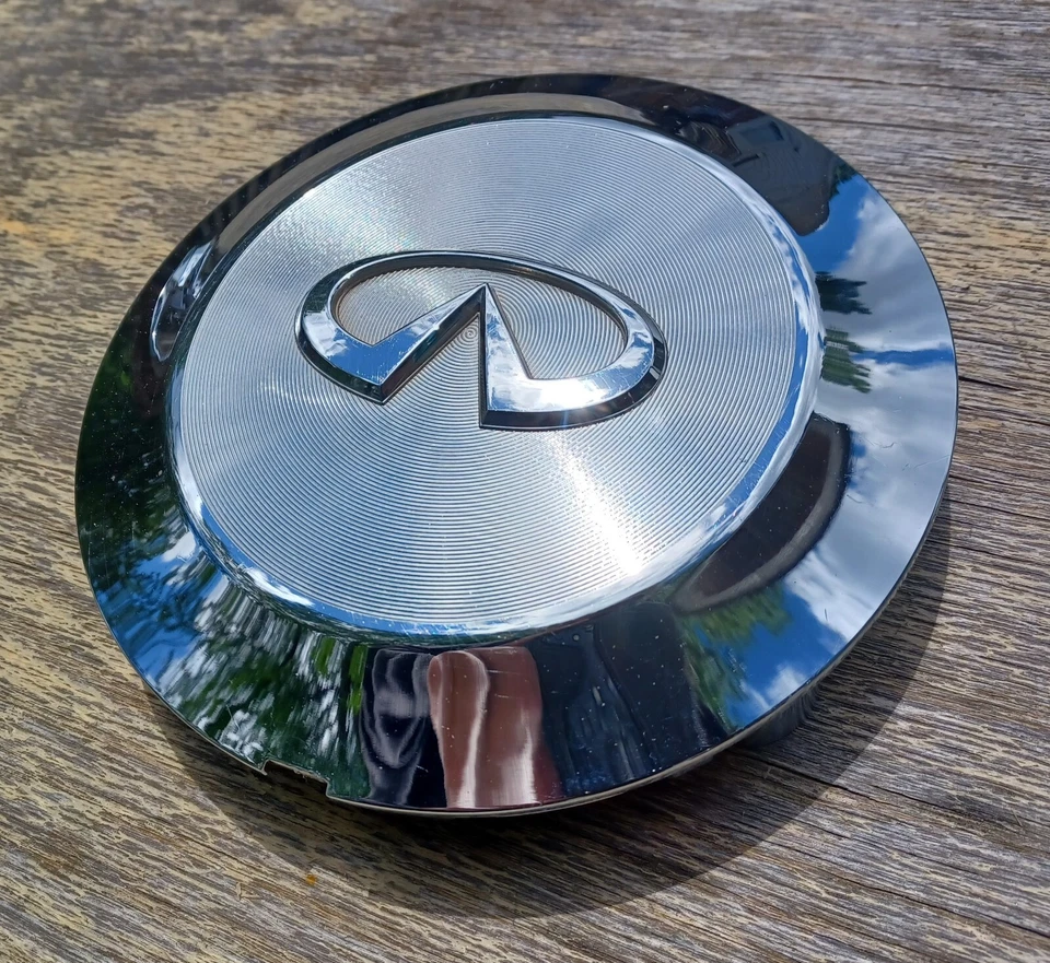 Tapa central Infiniti QX56, cromo, 2004-2007 pieza # 40315 7S510, 40315 ZC51A 07 Foto 2 de 3