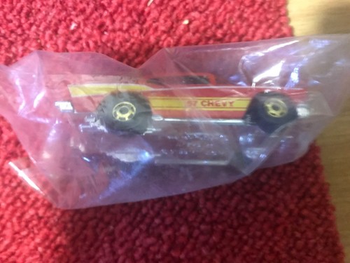 Hot Wheels 57 Chevy - Stunt Action Set. Vintage from 1979-80. New 57 Chevy. - Picture 14 of 14