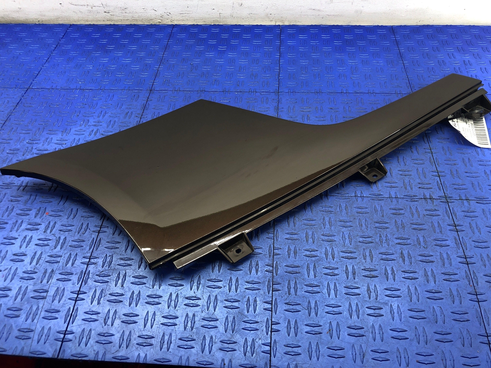 2011-2015 AUDI R8 CONVERTIBLE RIGHT LOWER QUARTER PANEL TEAK BROWN 427809383