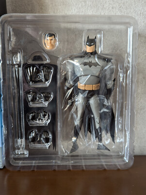 Medicom Toy MAFEX 137 The New Batman Adventures Batman Figure - No