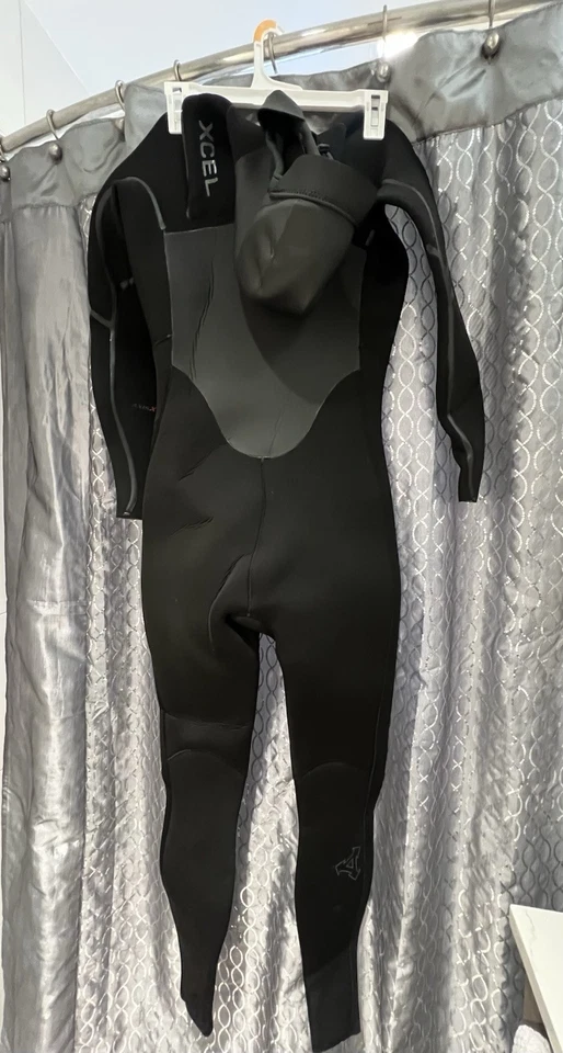 BRAND NEW - XCEL Axis X Women’s 5/4mm Hooded Full Wetsuit with Chest Zip - Image 4 of 4