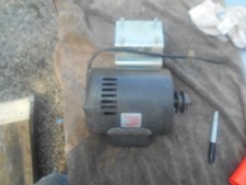 BERKEL MB BREAD SLICER MOTOR AND MOUNT PULLY