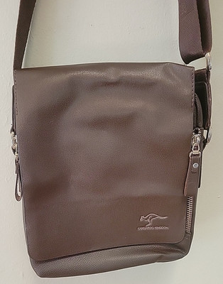 Kangaroo Kingdom Brand Messenger bag Tablet cross body Mens Leather
