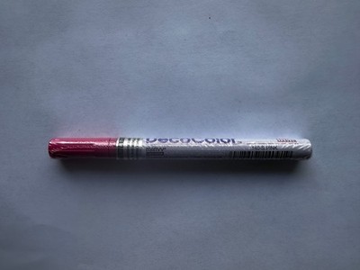 extra fine decocolor paint marker PINK
