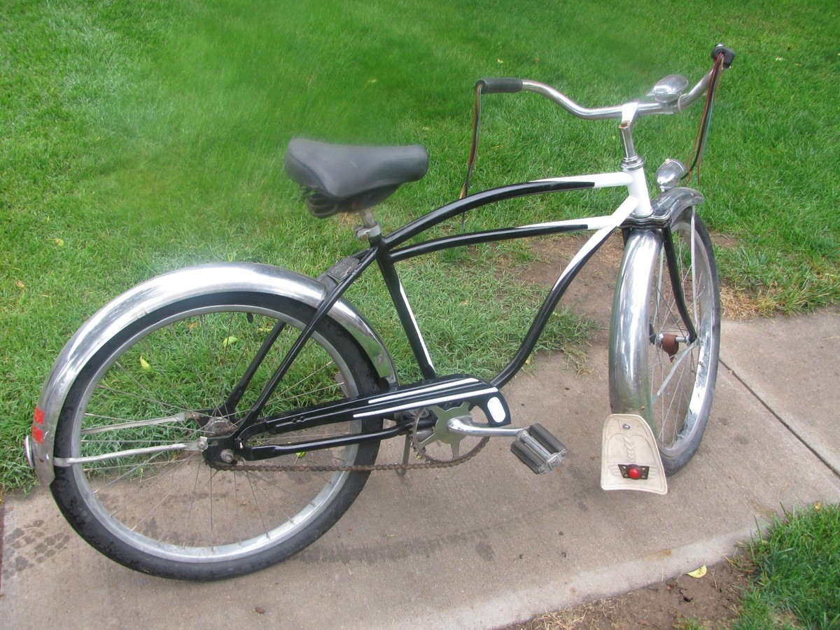 Vintage Schwinn 1960 / 61 Boys 24