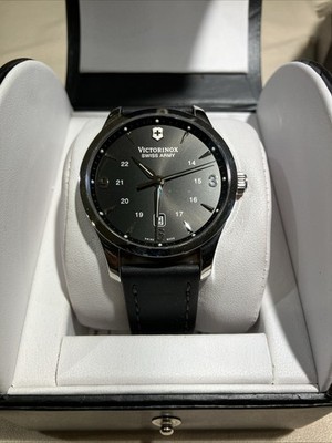 Victorinox Swiss Army Men's 241474 Alliance Black Dial and Strap