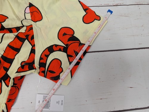 Disney Tigger T Shirt Adult Unisex L Yellow Multi All Over Print Graphic Tee NWT - Picture 6 of 13