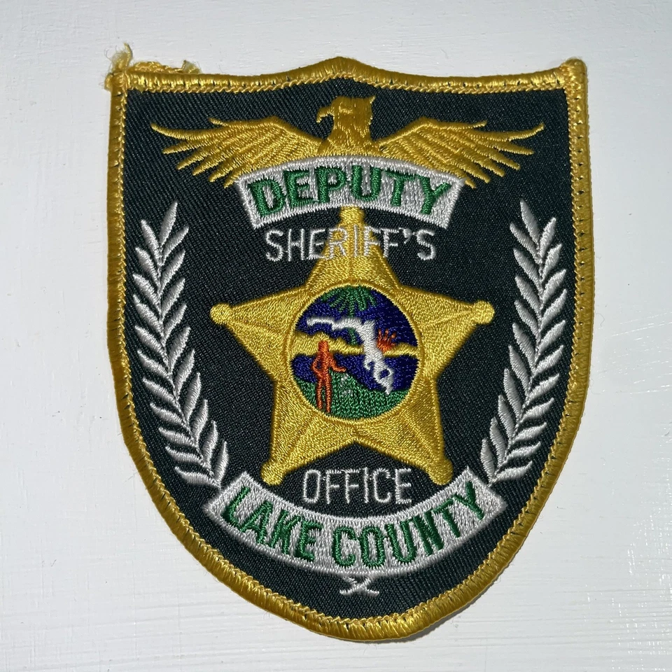 Departamento del Sheriff del Condado de Lake Lote 2 parches de hombro Deputy (Florida) Foto 3 de 4