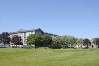 Foto 6x4 Council Flats Aberdeen\/NJ9206 um 2009