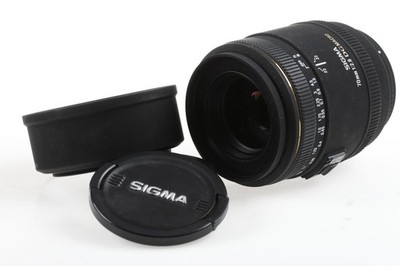 SIGMA 70mm f/2,8 EX DG Macro für Nikon F (AF FX) - SNr: 1037941