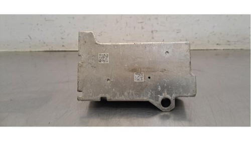 Mercedes G 463 Ölkühler A1675005200