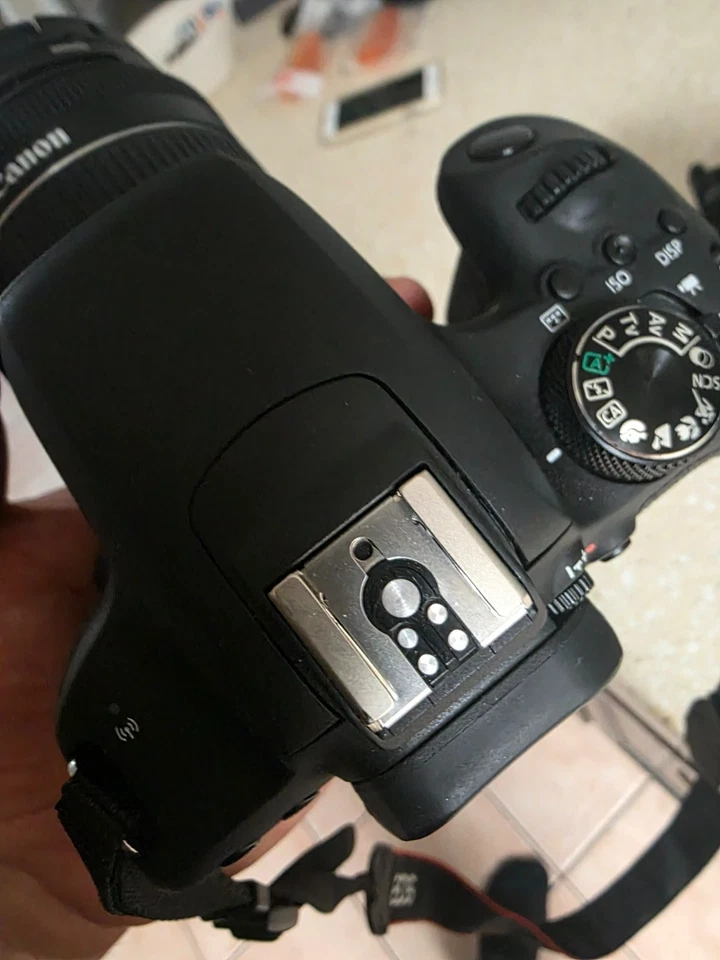 Cámara digital Canon EOS 800D con tarjeta SD de 18-55 mm/trípode/64 GB y más Foto 4 de 4