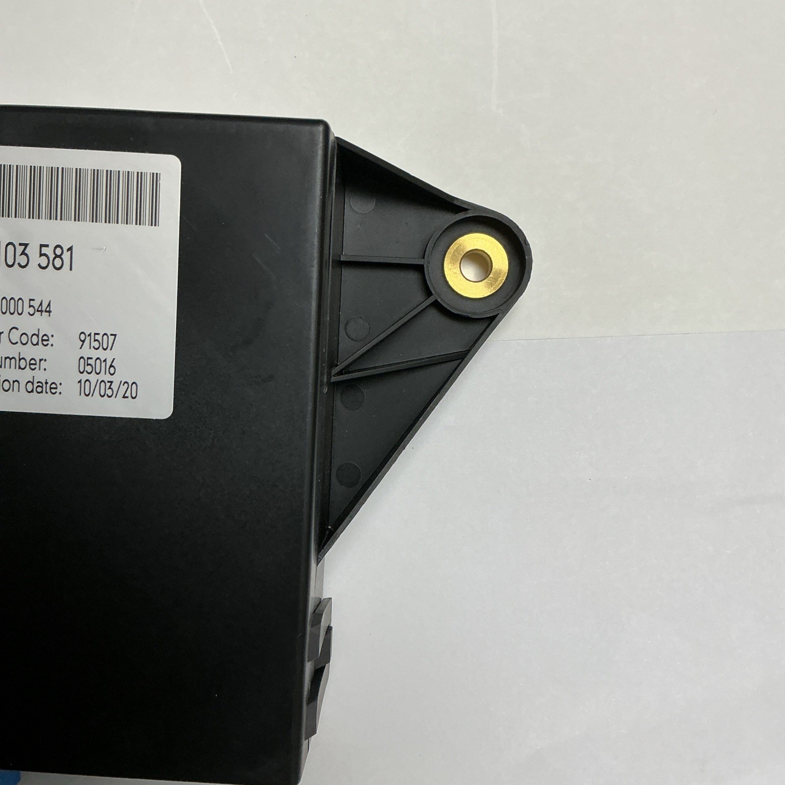 Maserati Ghibli ECM - Electronic Control Module Suspension Unit 670103581 OEM