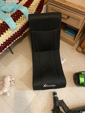 gamer chair black with speakers and lights