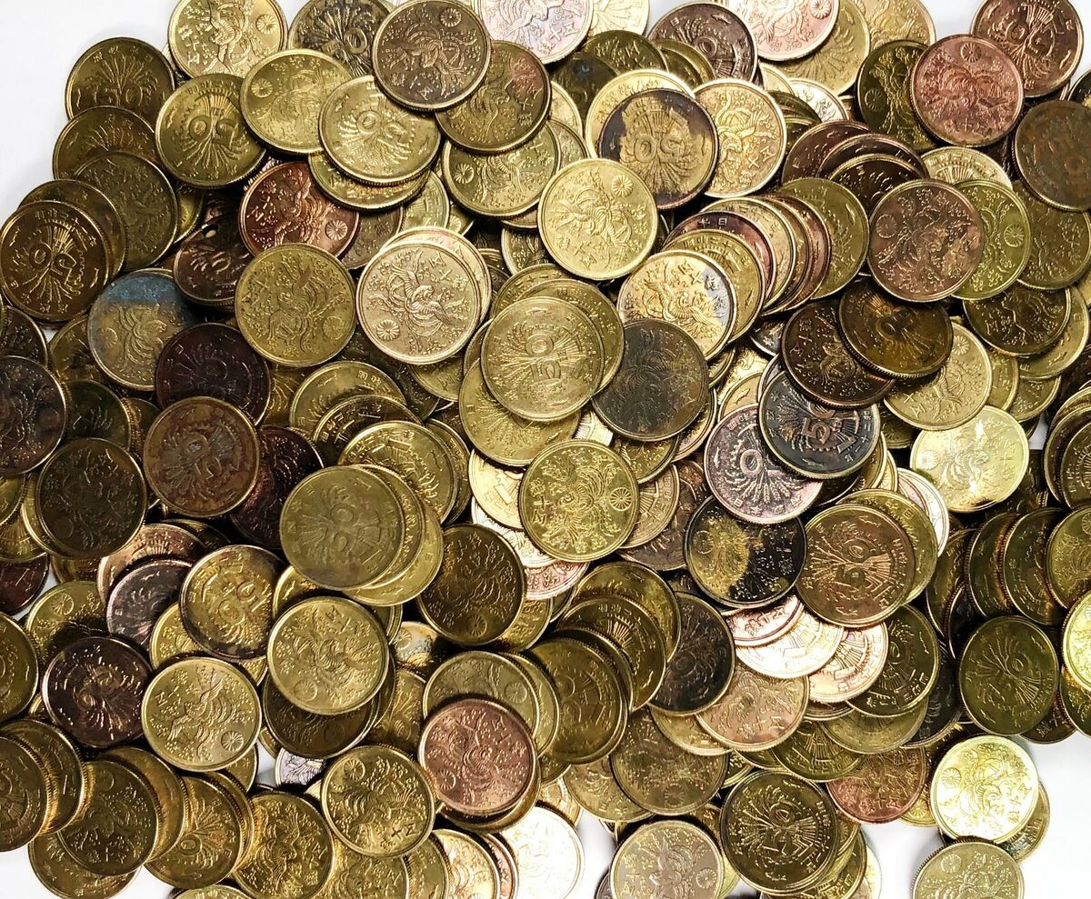 Lot of 100 Japan 1946 Showa Phoenix Large 50 sen Brass Coins Lot of 100 Japan 1946 Showa Phoenix Large 50 sen Brass Coins
