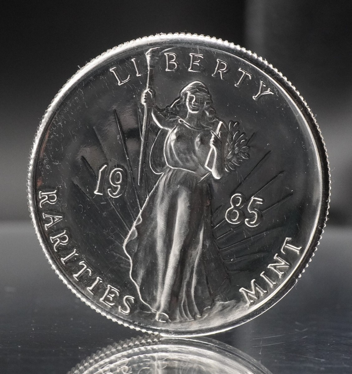 1985 RARITIES Mint Liberty #000406 1oz 999 FINE Silver round C5151