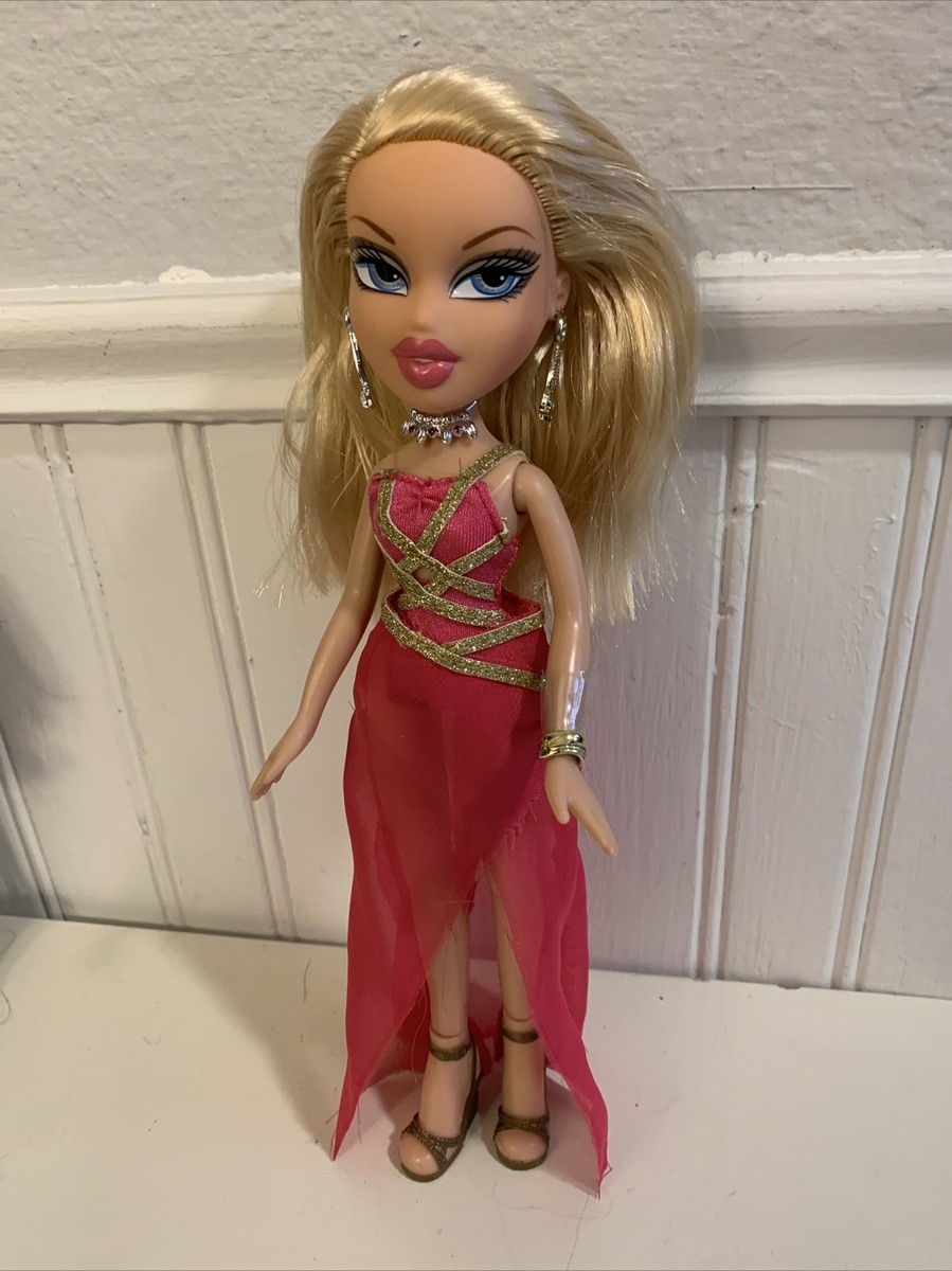 brats fashion show Chloe