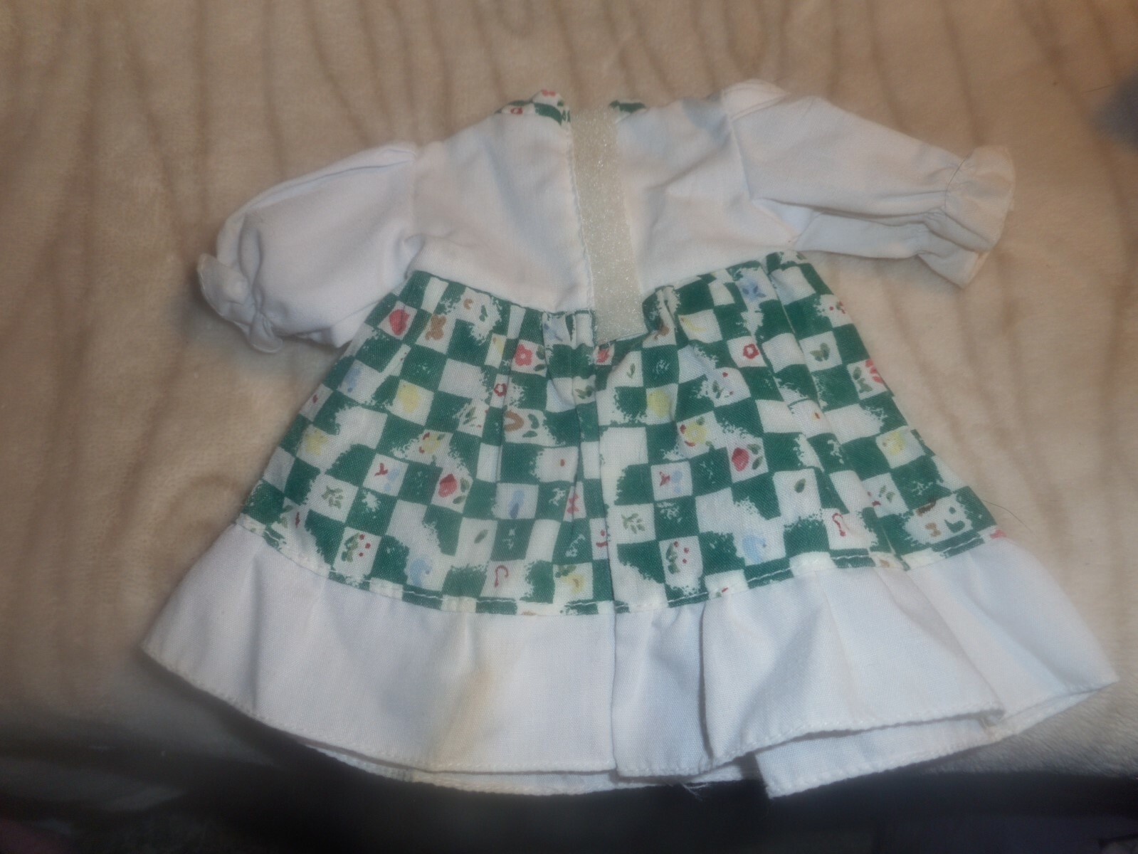как выглядит GREEN BLOCK PATTERN WITH DESIGN IN THE BLOCKS STRAPS OF SAME PATTERN COTTON фото