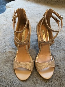 gold heels size 4