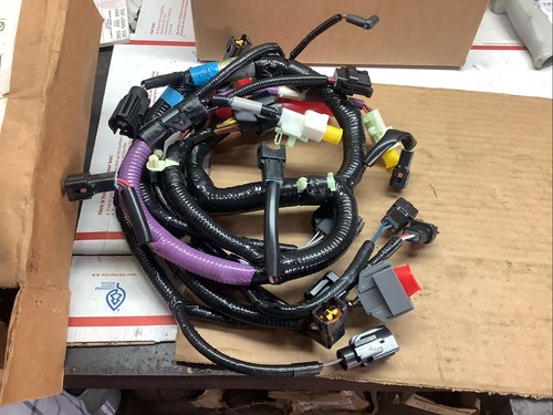 Faisceau de câblage moteur Ford F37Z-9D930-J Nos  - Photo 2/5