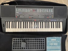 Imagen de Yamaha PSR-500 61-Key Keyboard w/Built-in speaker cables, carrying case Working