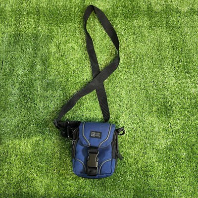 Case Logic Compact Digital Camera Case with Shoulder Strap & 2 Compartments  723