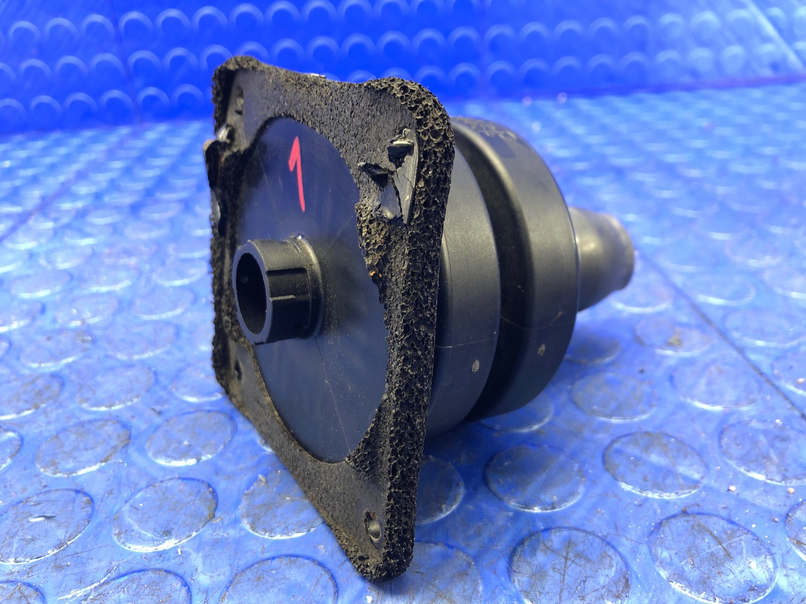 2016-2021 MCLAREN 570S OEM REAR LEFT ENGINE AIR VALVE 14F0664CP