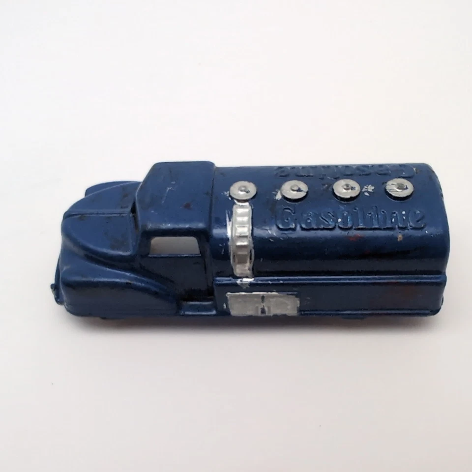 Camión de gasolina Renwal vintage de plástico azul de los años 50 con reflejos plateados de 4" Foto 4 de 4