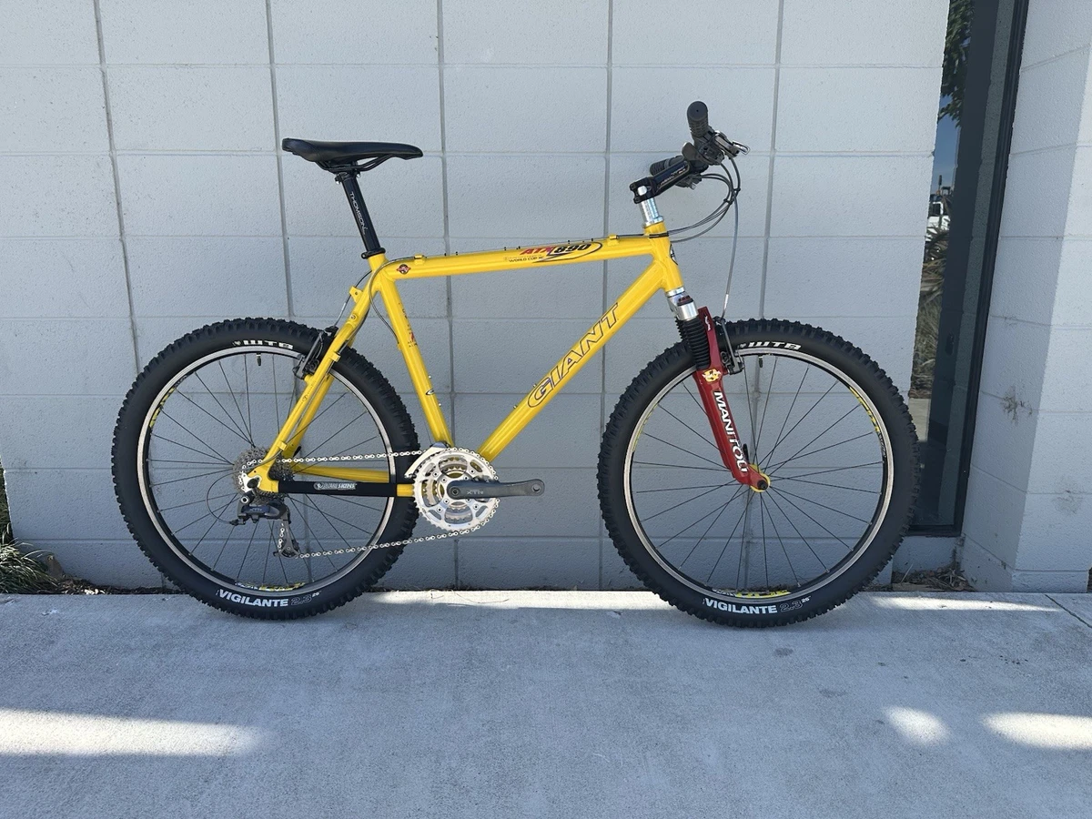 Giant Mountain Bike 26 in Bikes for sale - eBay