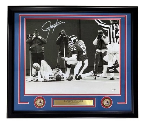 Lawrence Taylor Signed Framed 16x20 New York Giants Cunningham Sack JSA QR