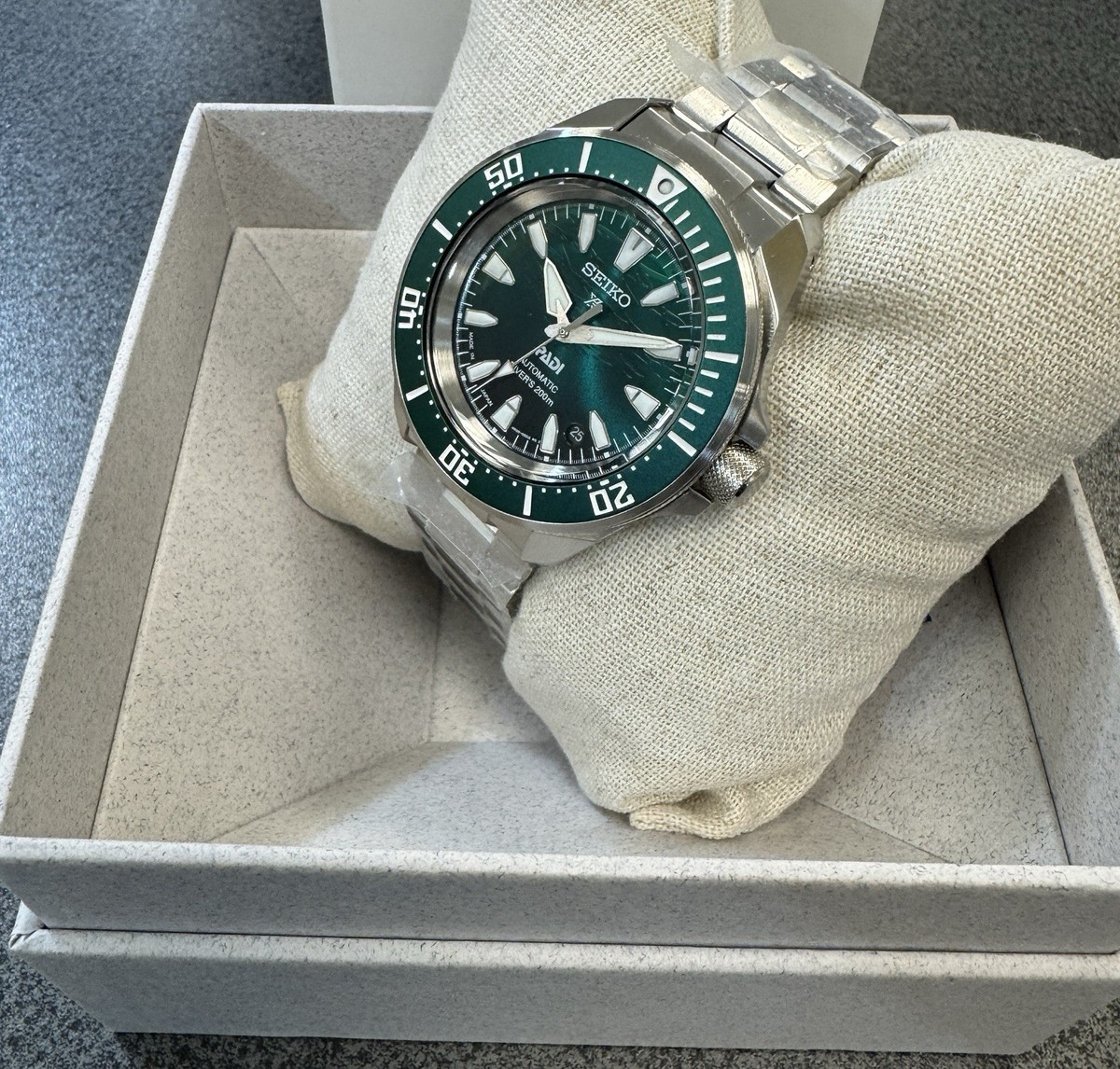 Seiko Prospex Sea Samurai PADI Divers Green Dial Special Edition Watch SRPL13 View 4