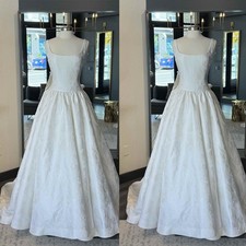 Elegant Sleeveless Wedding Dresses Stain Square Neck  Sweep Train Bridal Gowns