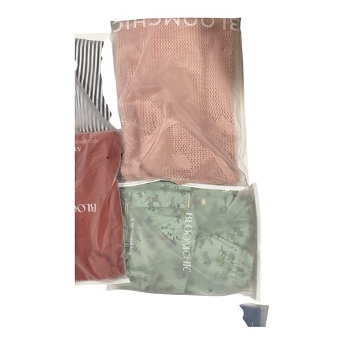 BloomChic Women’s Apparel Lot 6 Pc Assorted Clothing New Wholesale Reseller NWT - Picture 5 of 5