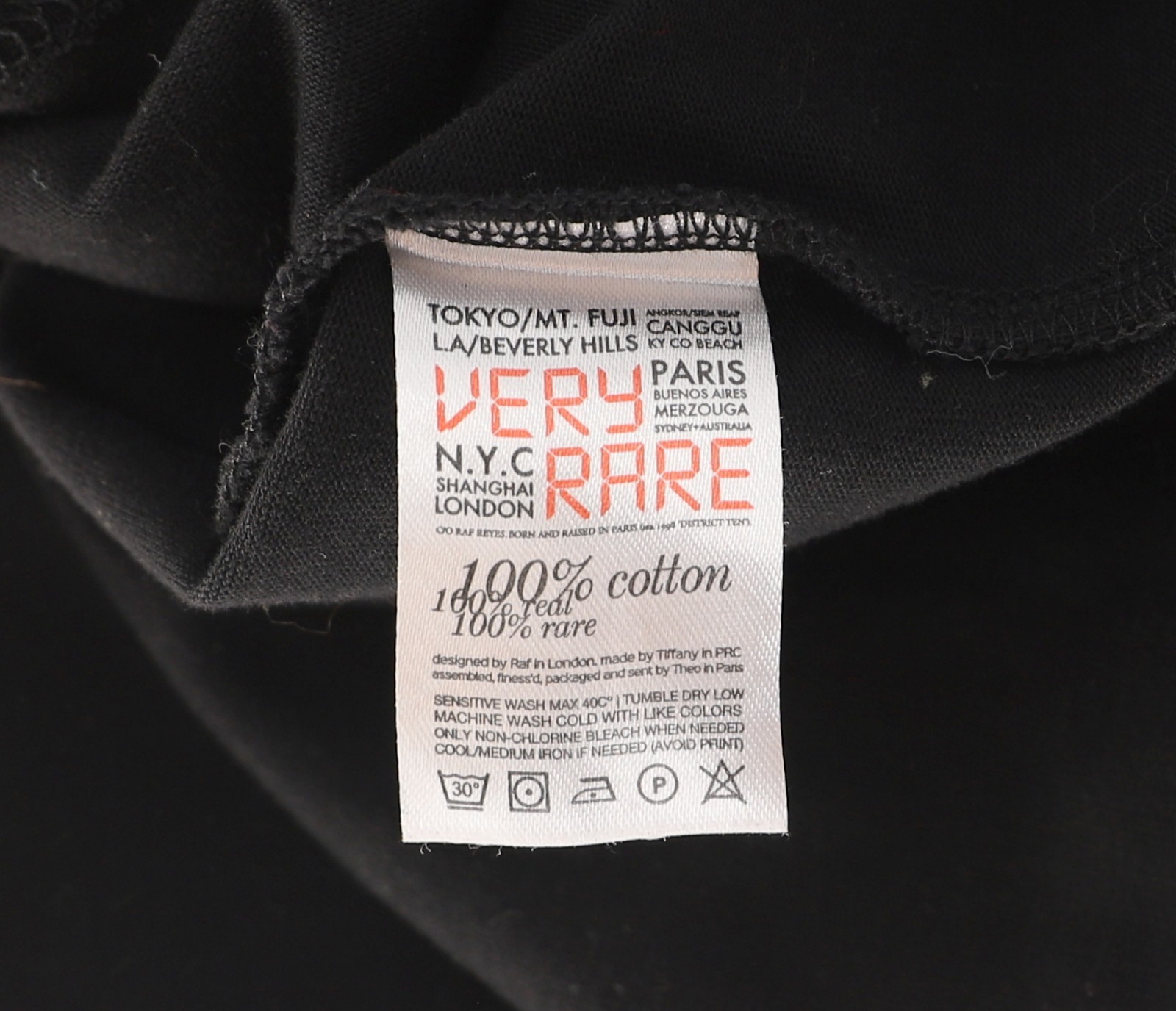 VERYRARE c/o Raf Reyes Artwear Wise Guy Snakes in the Hood Split Tee Size L