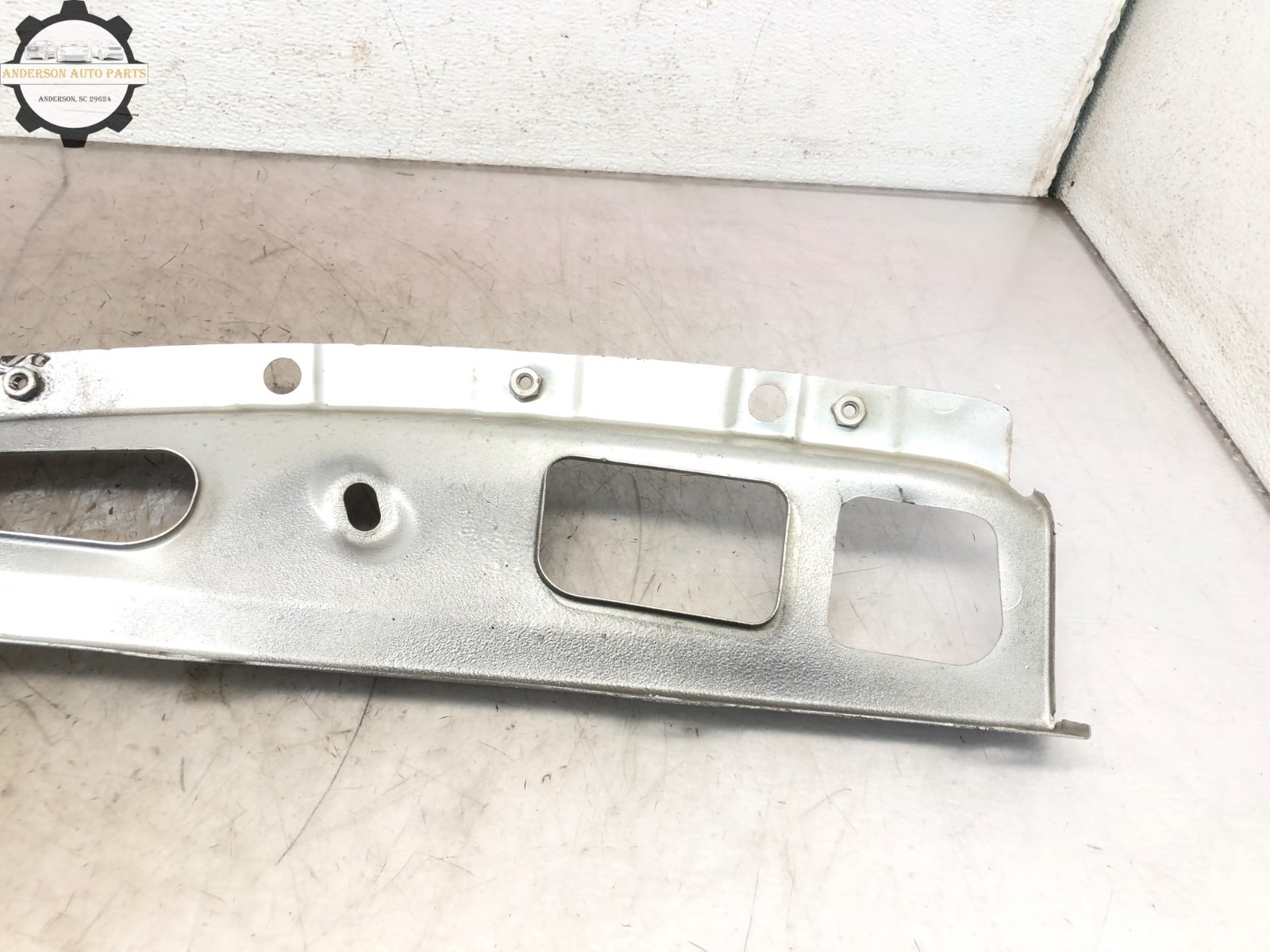 2008-2019 MASERATI GRANTURISMO M145 RIGHT PASS FRONT FENDER MOUNT BRACKET OEM