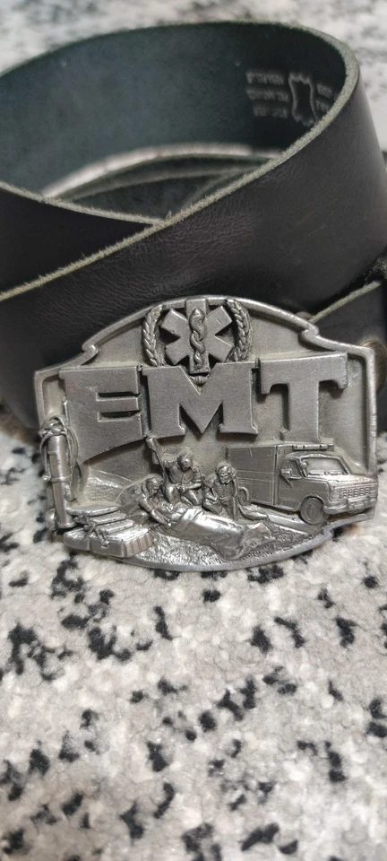 Hebilla vintage con cinturón EMT Siskiyou Buckle Co EE. UU. 1990 primero en la escena Foto 2 de 4