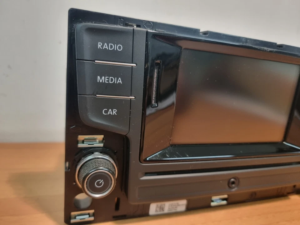  VW AUTORADIO DAB + CD SD GOLF VII PASSAT 3G TIGUAN AD1 piu accessori NUOVO - Immagine 2 di 4