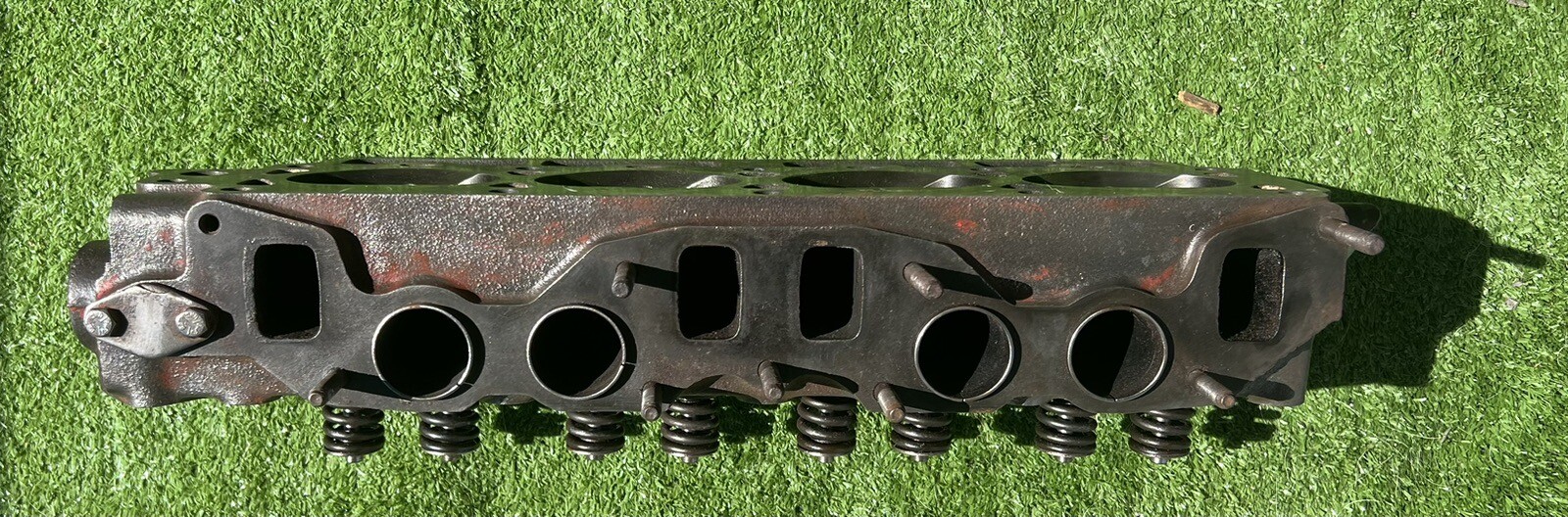 Volvo B20 Cylinder Head Carbureted 142 144 140 145 1800 P1800 1800 122