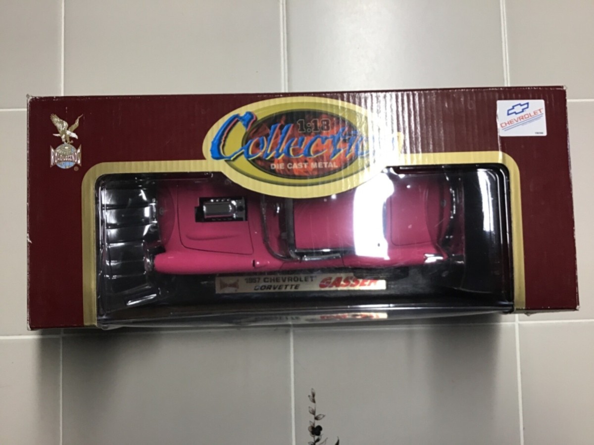 ROAD LEGENDS PINK CHEVROLET 1957 CORVETTE GASSER 1:18 SCALE DIE